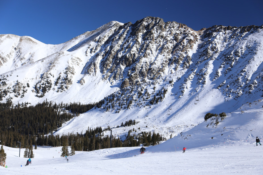 Iconic Arapahoe Basin Run Sedikit Kurang Rumit untuk Pemain Ski