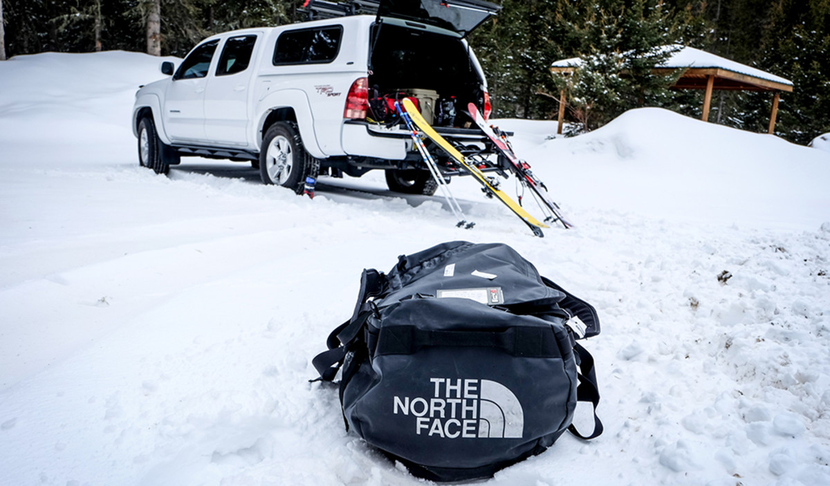 north face duffel large dimensions