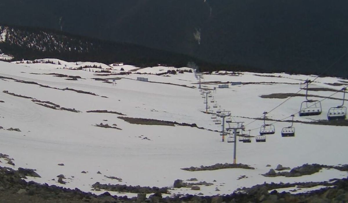 Horstman Hut Snow Cam on June 19