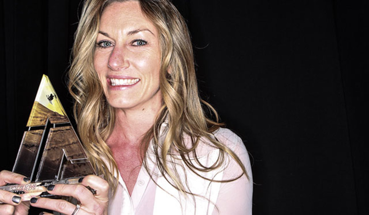 Elyse Saugstad holds up the award for Best Female Performance at the 14th Annual Powder Awards.