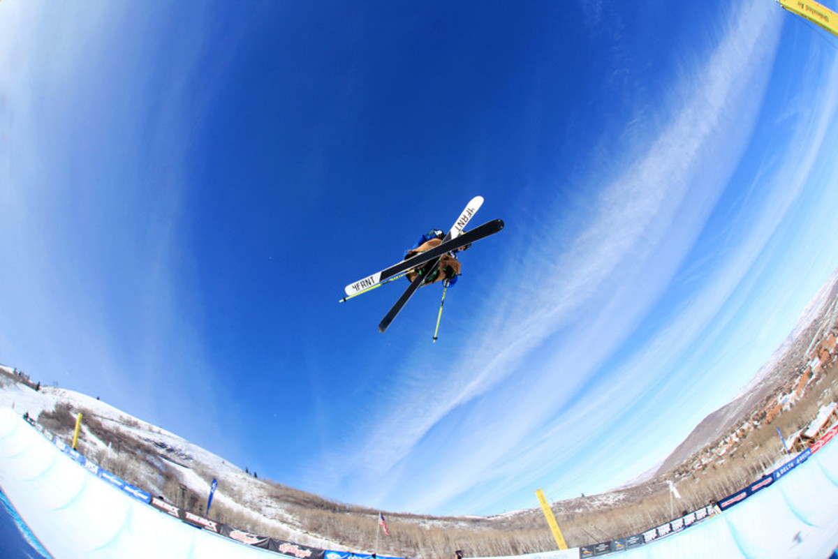The FIS crowned their champion on January 22. Tune in to the X Games on Sunday to watch the other world halfpipe championships. PHOTO: Sarah Brunson/U.S. Freeskiing