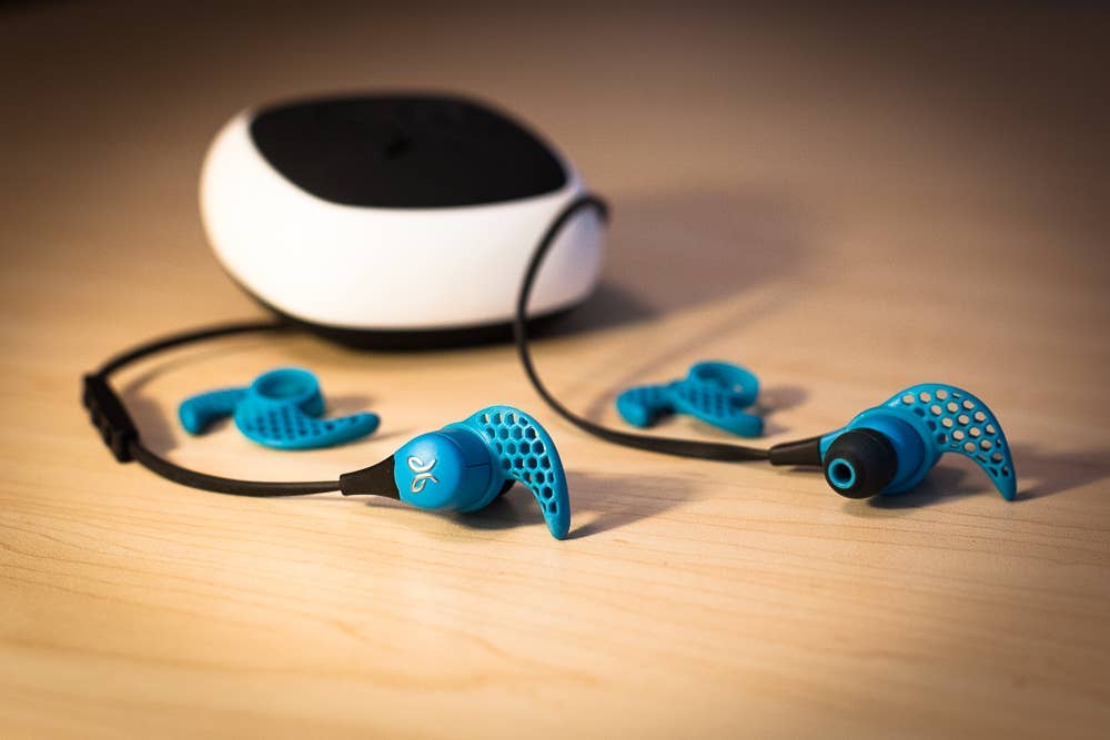 REVIEW: Jaybird X2 Wireless Buds - Powder