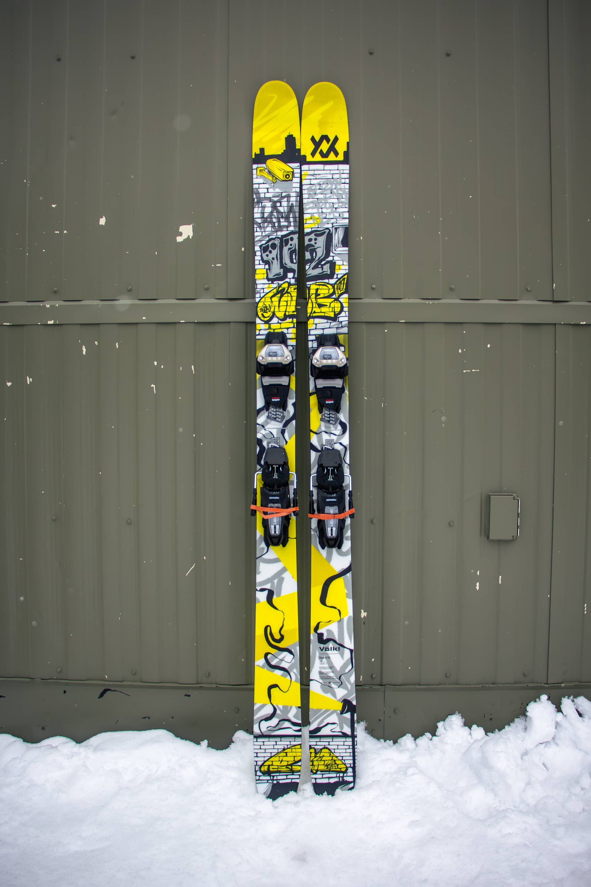 Powder Review: 2025 Völkl Revolt 9 - Powder