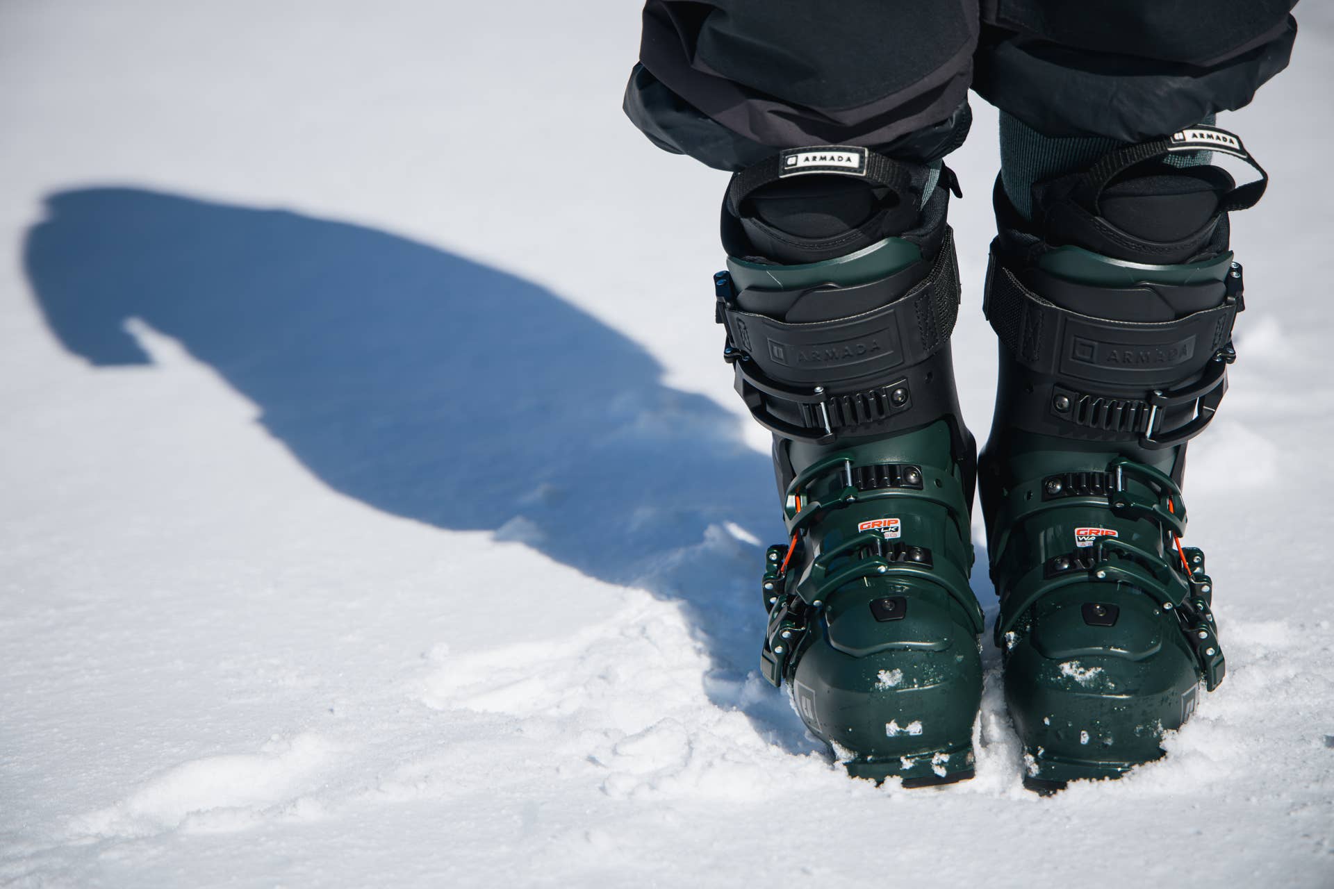 Review: 2025 Armada AR One 130 MV Ski Boots - POWDER