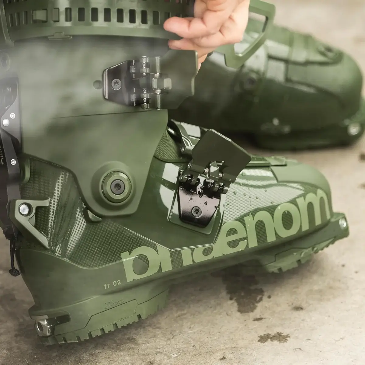 Phaenom Launches Gen 2 Ski Boots: FS02 & FR02 Full Breakdown - POWDER