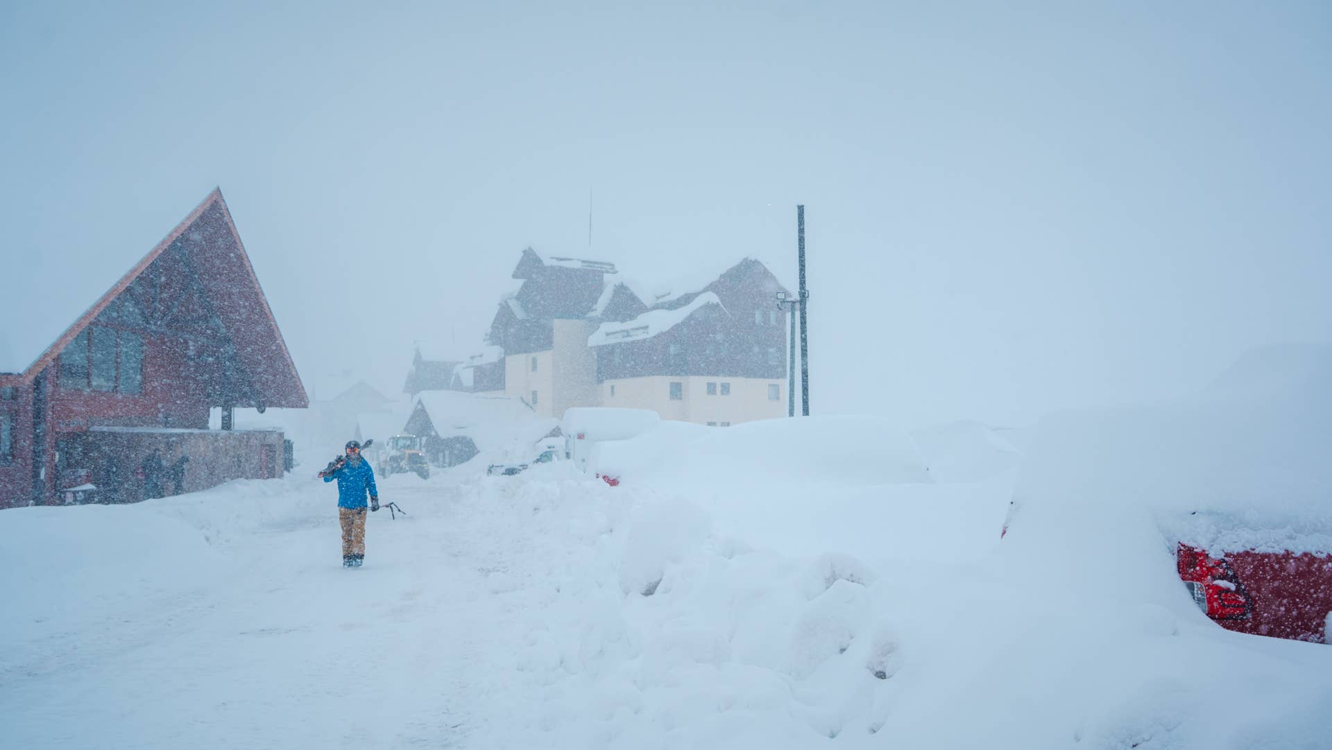 Valle Nevado, Chile, Extends Ski Season Until December - POWDER