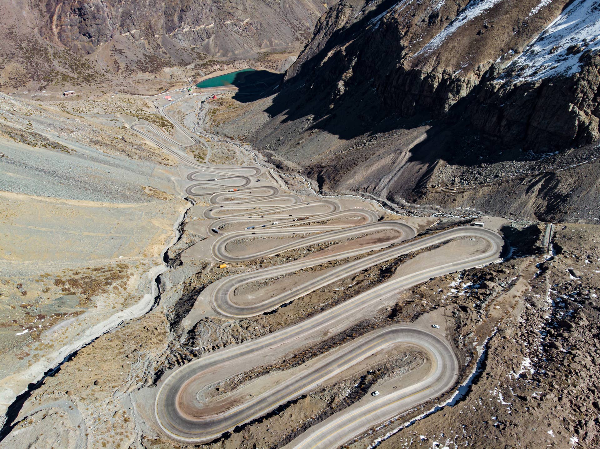 Portillo's Road Has Been Buried for 20 Days and Chilean Ski Officials Are Losing It