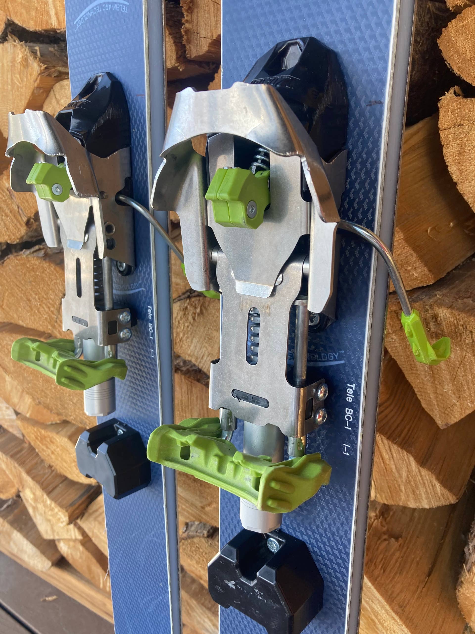 Is 22 Designs' Bandit Binding the Future Of Resort Telemark Skiing