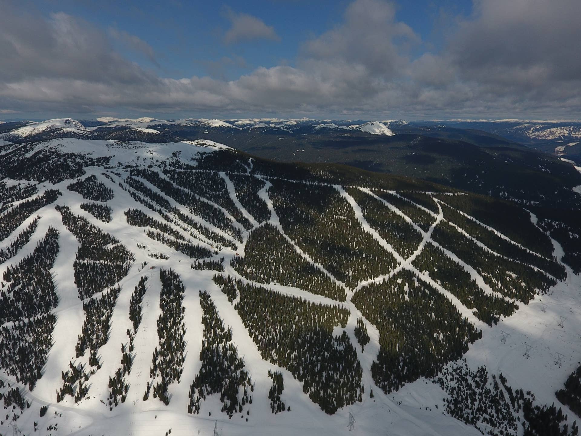 Sale Price Slashed for Snowy Canadian Ski Resort - Powder