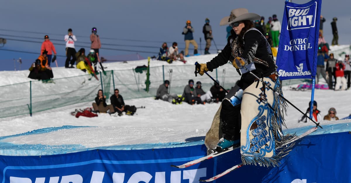 The 8 Weirdest Ski Resort Events - Gettyimages 1237794257 