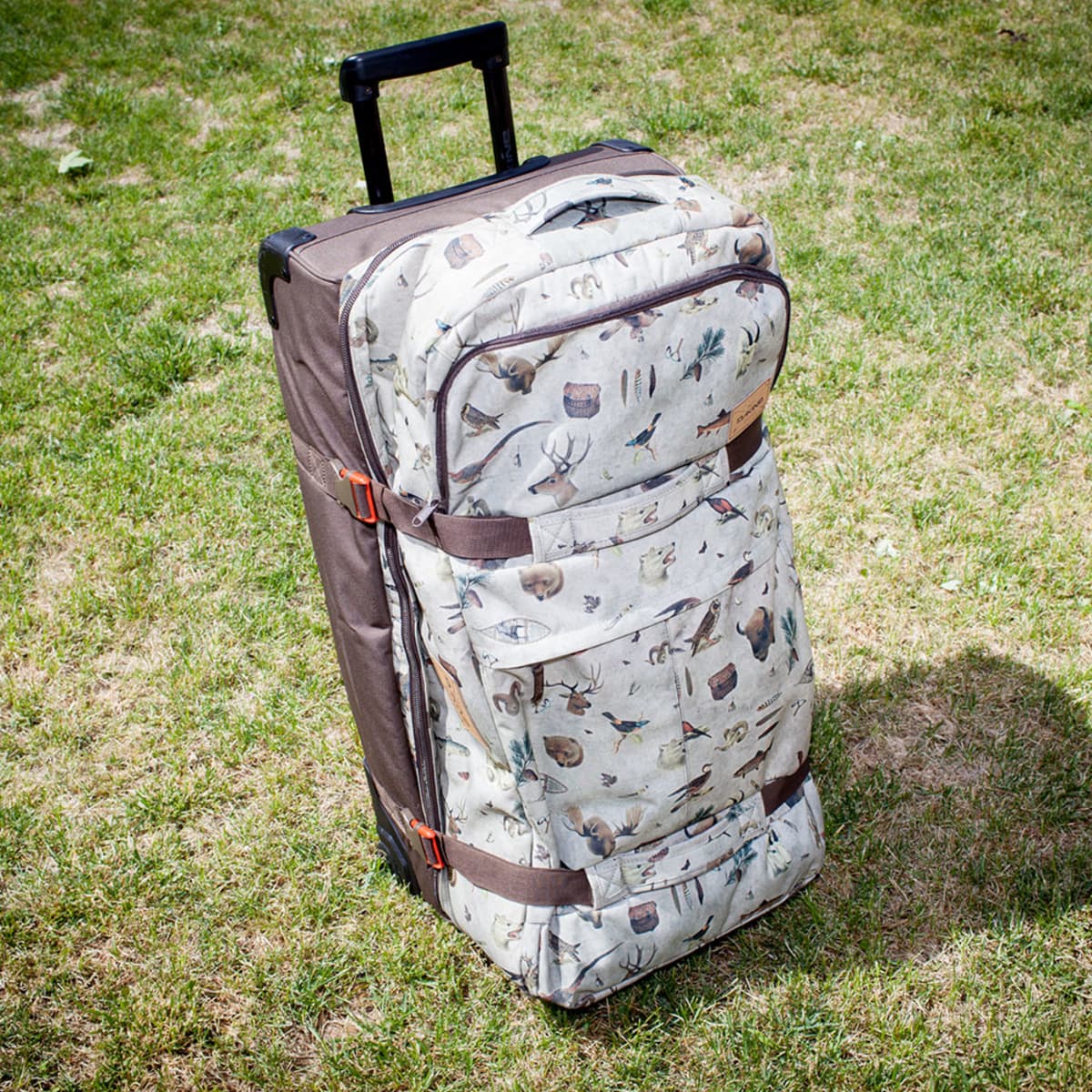 Dakine luggage canada hot sale