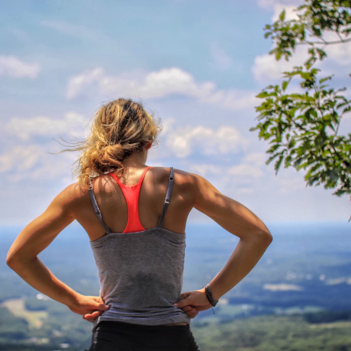 The Best Women s Workout Gear to Train for Skiing POWDER