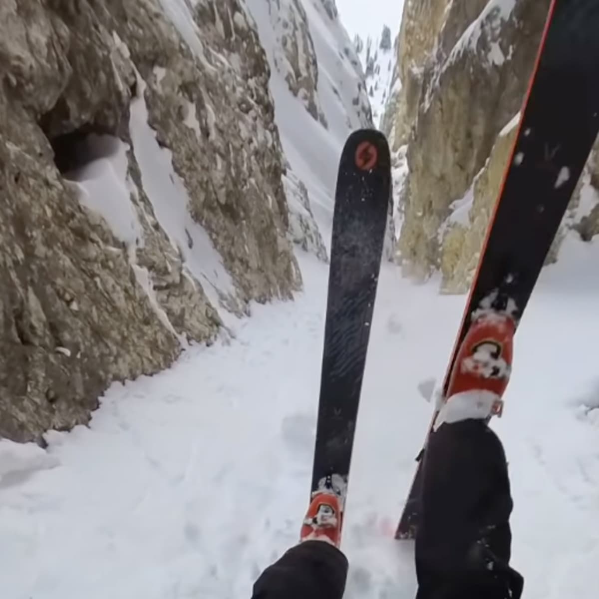 Chute hotsell ski gear
