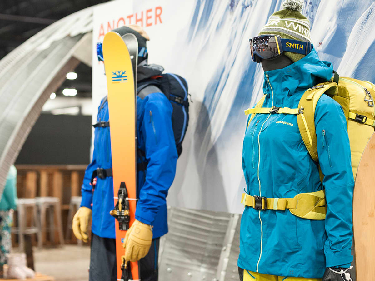 Eco Friendly Patagonia PowSlayer Jacket and Bibs Powder Magazine