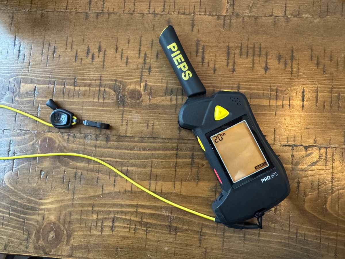 PIEPS POWER BT ビーコン　アバランチトランシーバー PIEPS POWER BT ビーコン アバランチトランシーバー（Pieps Pro