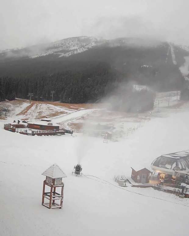 Lake Louise Ski Resort snowmaking