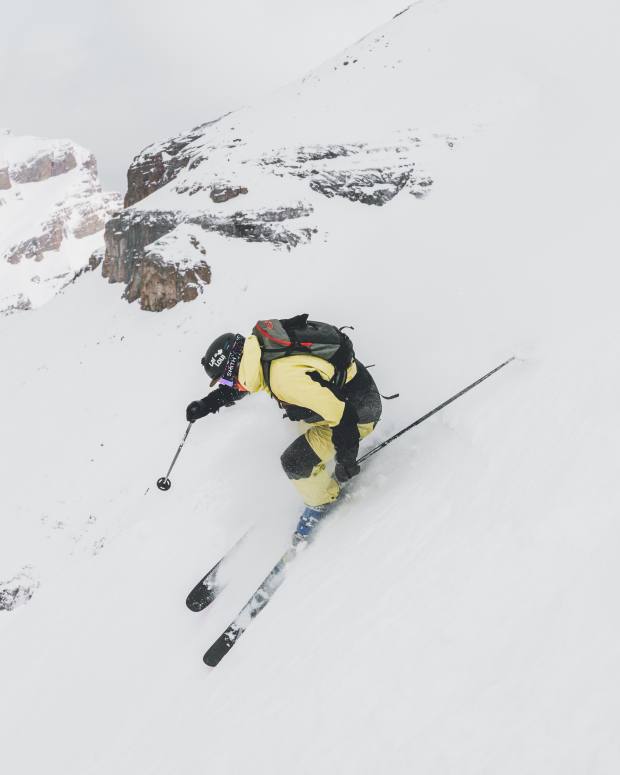 Review: 2025 Blizzard Sheeva 10 Women's Skis Review: 2025 Blizzard Sheeva 10 Women's Skis