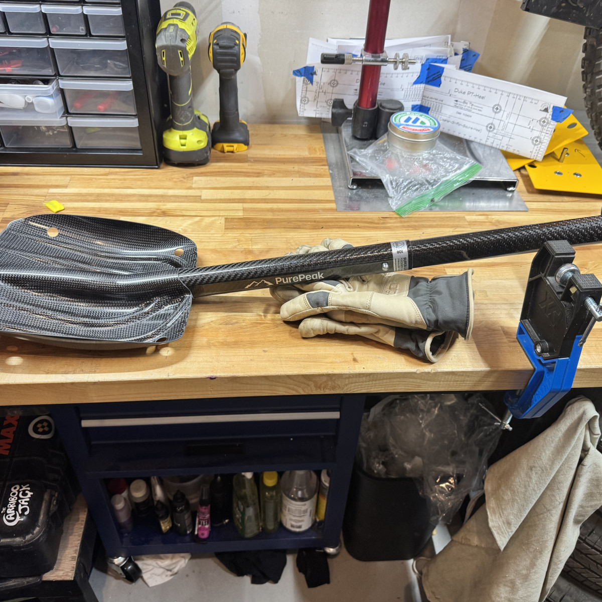 I Tested The Lightest Certified Avalanche Shovel In The World - Powder