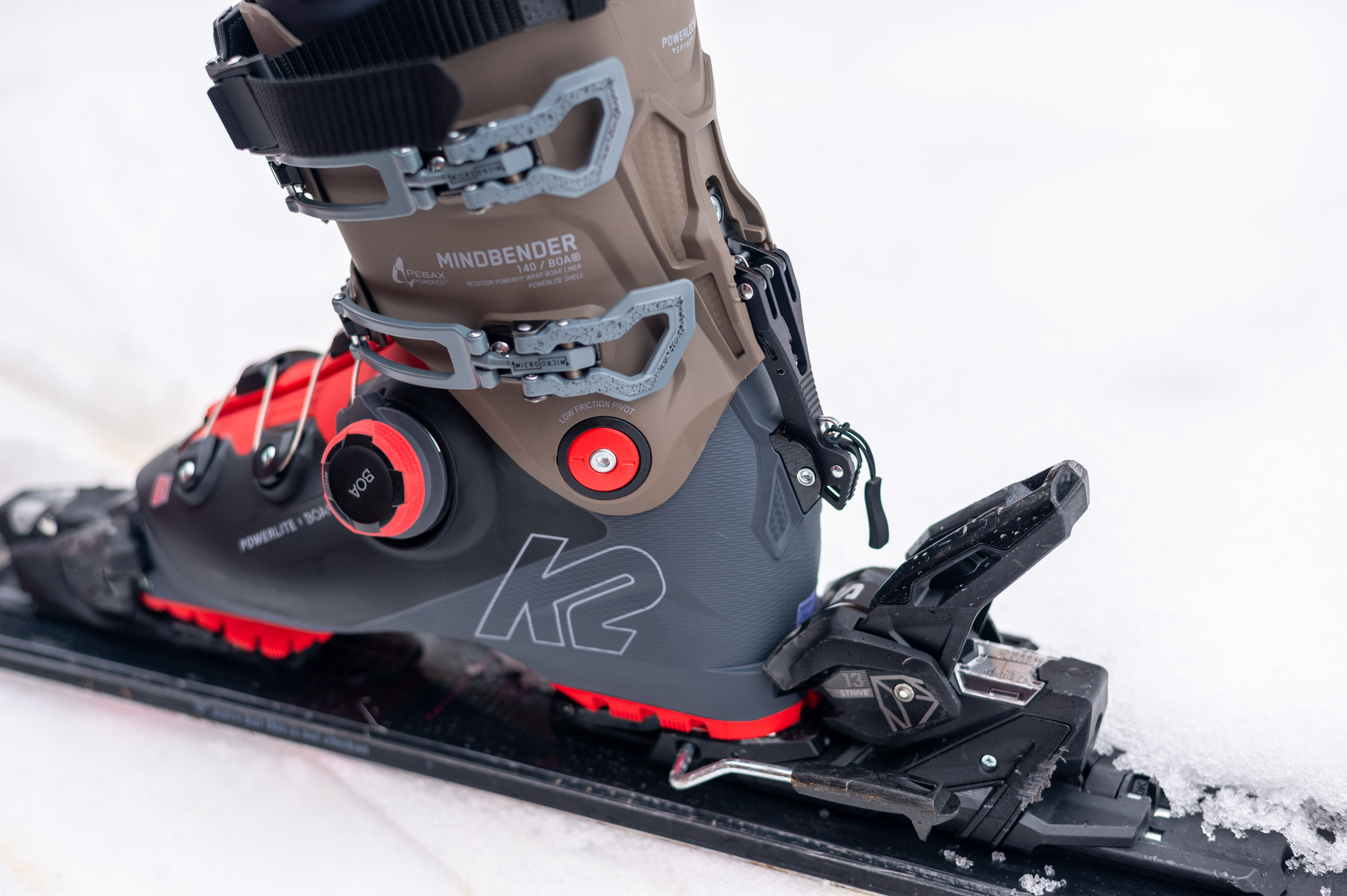 ミロ美品TECNICA MACH1 R LV フレックス130 25.5 Tecnica's New Mach1 LV 130 Boot Is A Dream For Skiers With