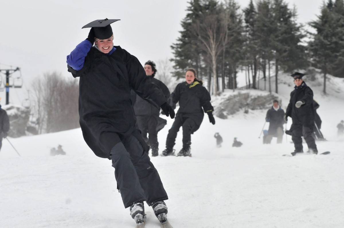 The 6 Best College Graduation Gifts For Skiers