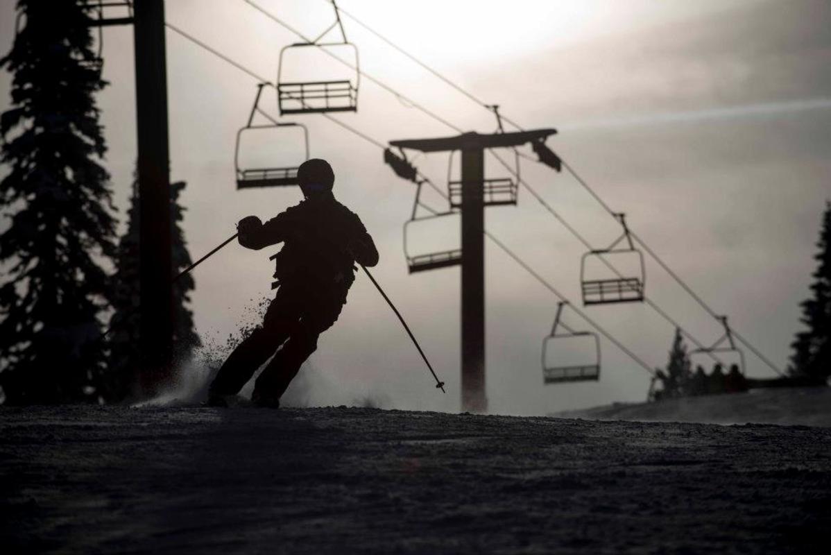 Legal Dispute Forces Small Washington Ski Area To Delay New Chairlift Opening