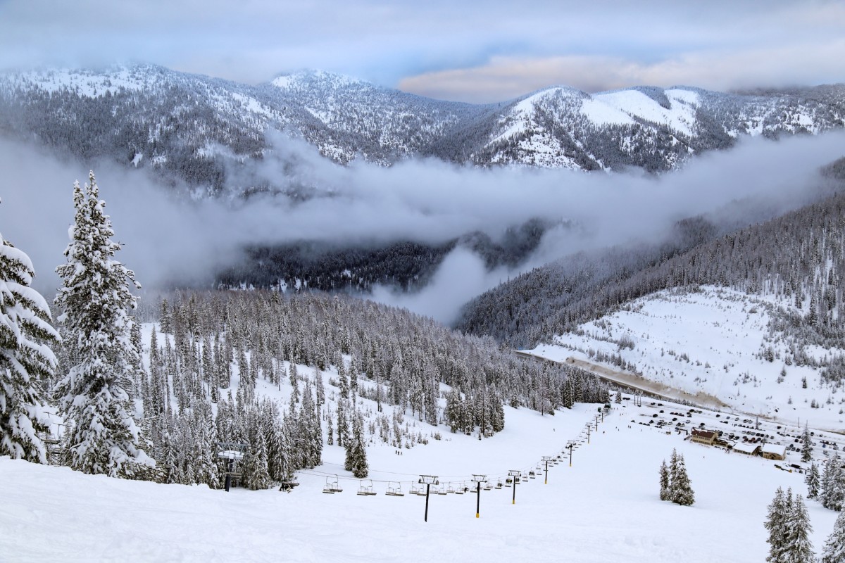 These Montana Ski Resorts Are Opening Now, and Fans Are Thrilled