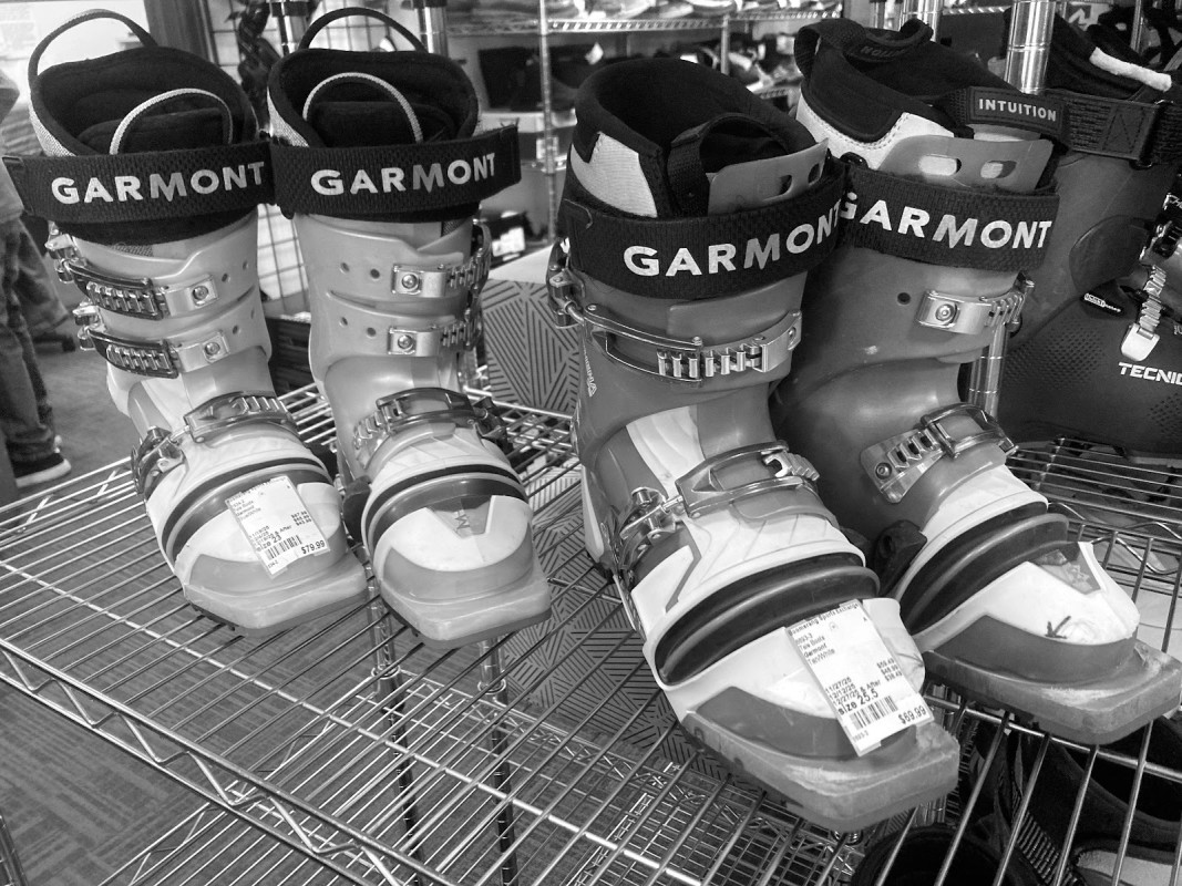 Scott Ends Telemark Boot Production, Leaving Free-Heel Skiers Scratching Their Heads