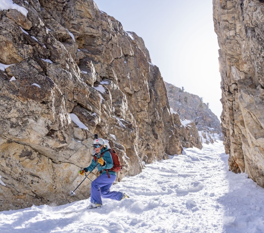 Is Telemark Skiing Dying? Veteran Skiers Share Their Honest Take