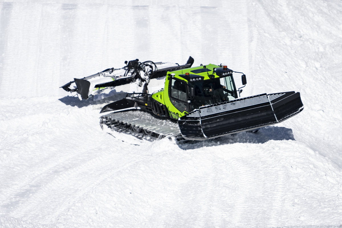 This New Snowcat at Palisades Tahoe Cuts Emissions by 20%