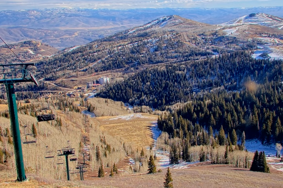 Western US Stays Dry—Major Ski Resorts Delay Opening Day