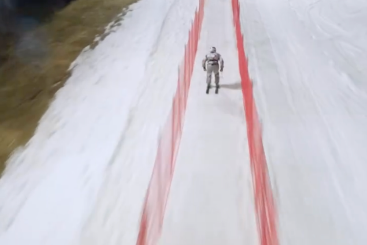 Zero Margin for Error: Skier Blazes Down World's "Narrowest" Ski Slope (Video)