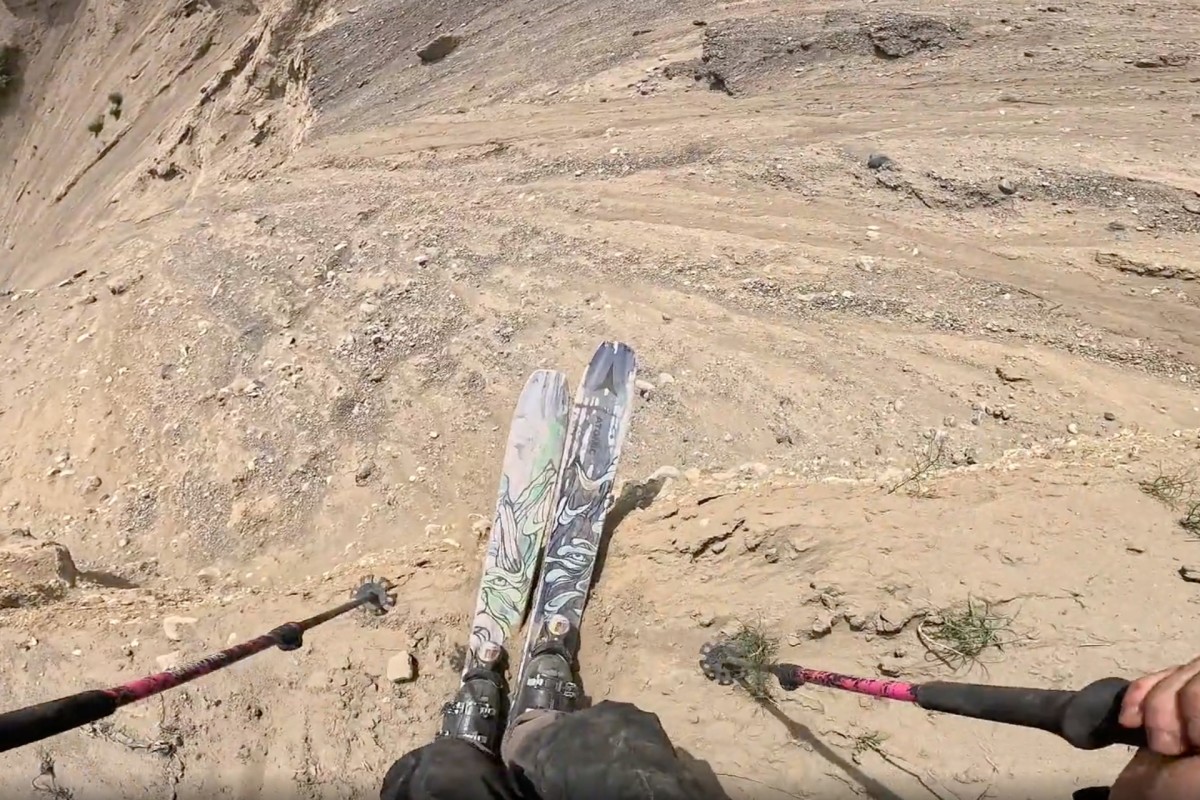 Skier's 'Dirty' Hobby Earns Respect on Reddit