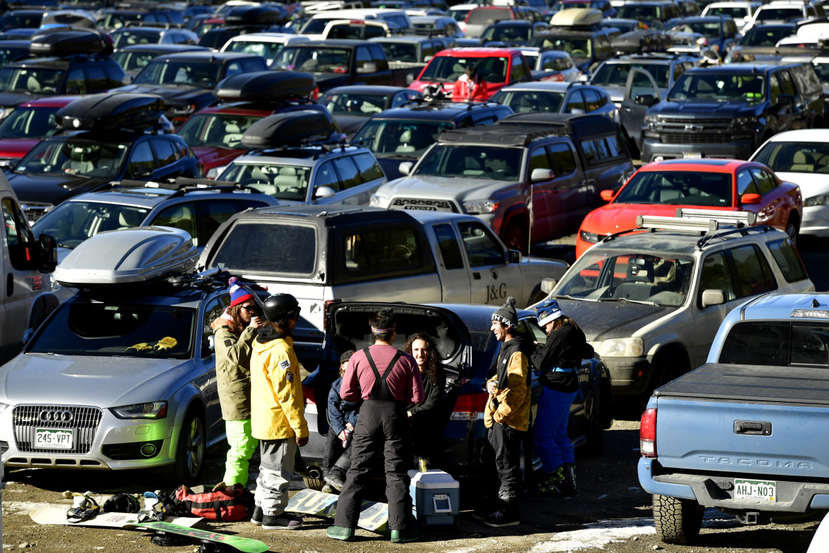 6 Essentials To Upgrade Your Ski Parking Lot Tailgate