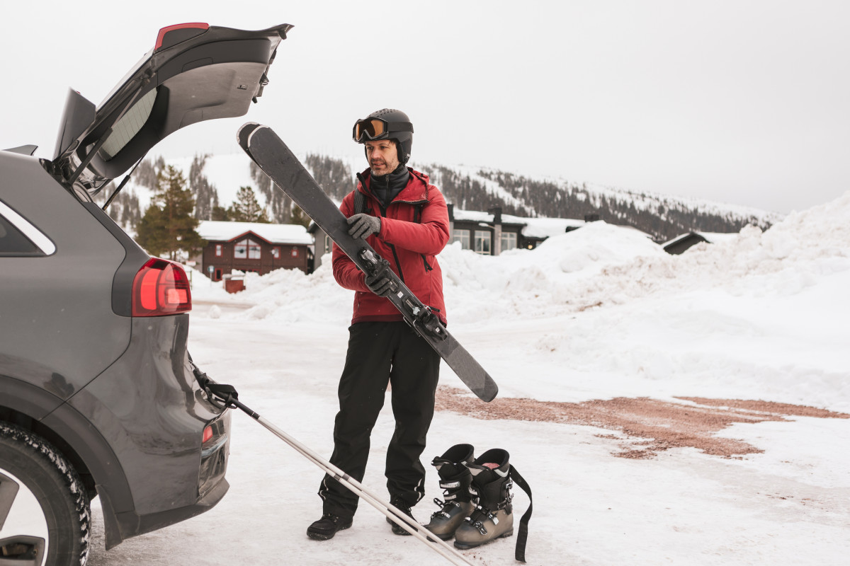 Planning Your Next Ski Trip: When To Book the Best Deals