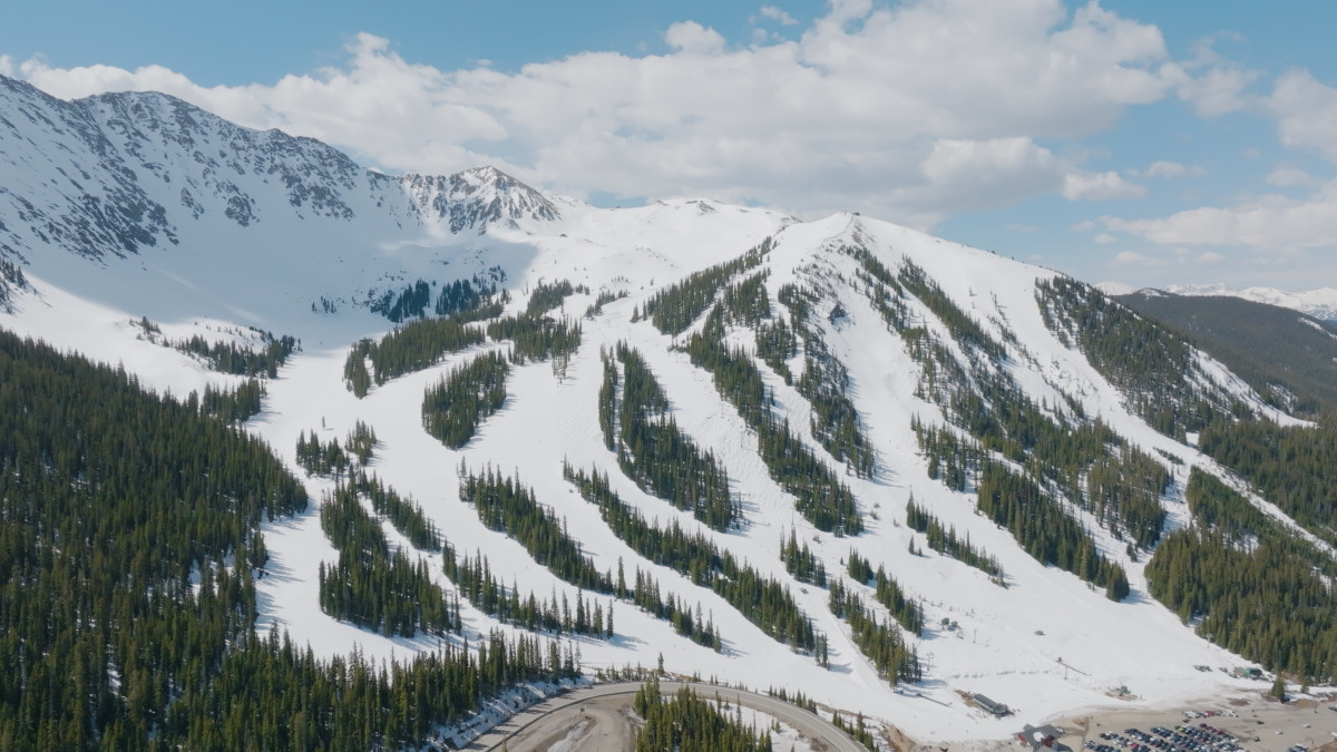 Don’t Have a Ski Pass Yet? The Ikon and Epic Passes Go Off Sale Soon