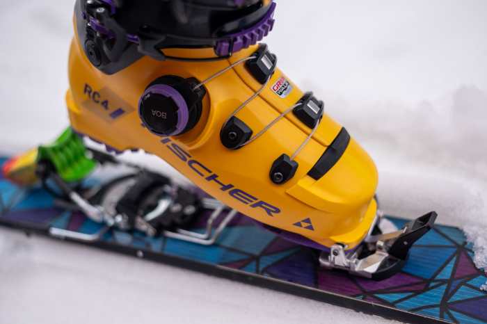 Fischer RC4 120 MV BOA Ski Boots Ocean / 26.5