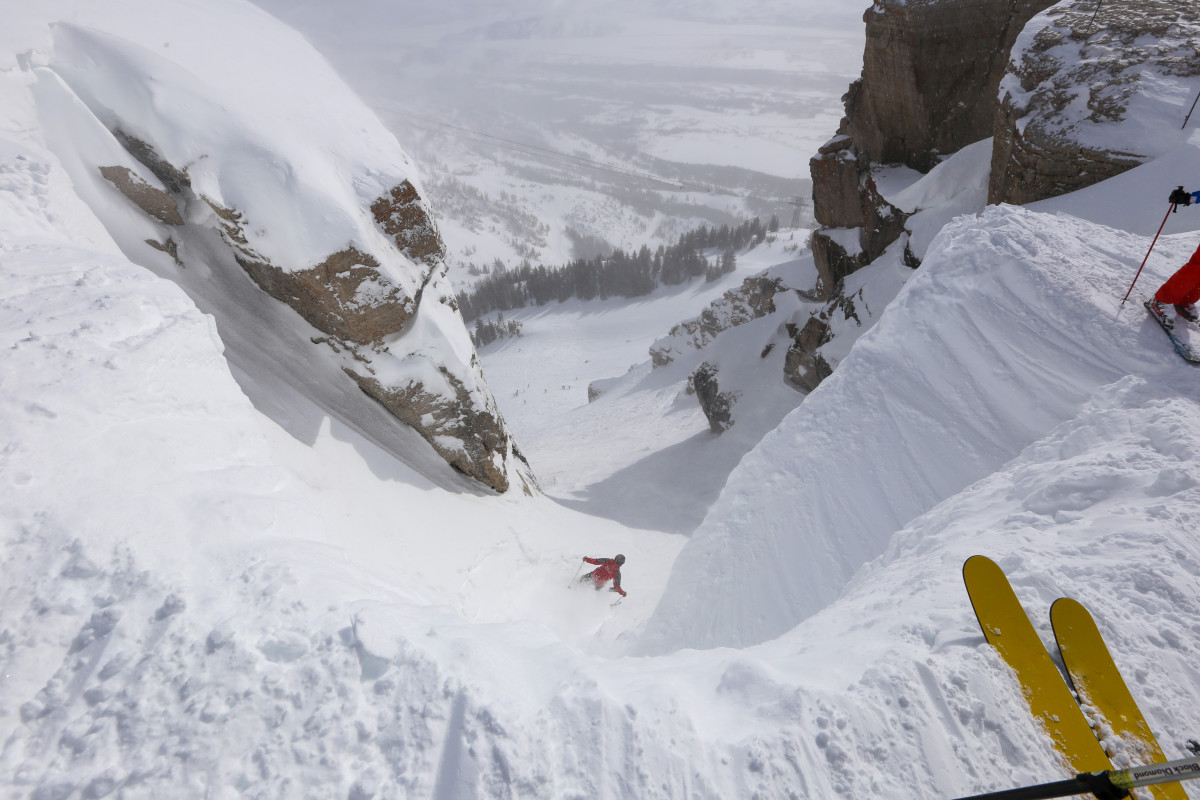 Watch 7YearOld Incredibly Tackles Corbet's Couloir in Jackson Hole