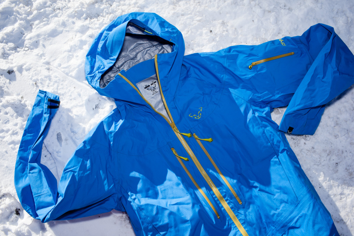 The Best Backcountry Jackets for 2015 Powder