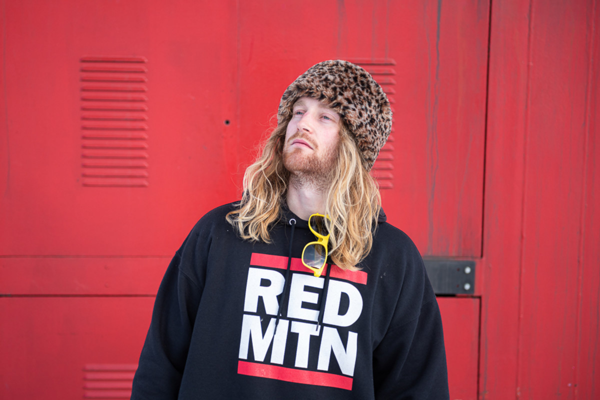 Meet the Skiers on the 2021 Powder Union