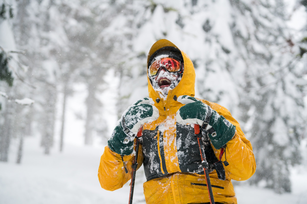 A Guide to Punking and Pranking Skiers - Powder