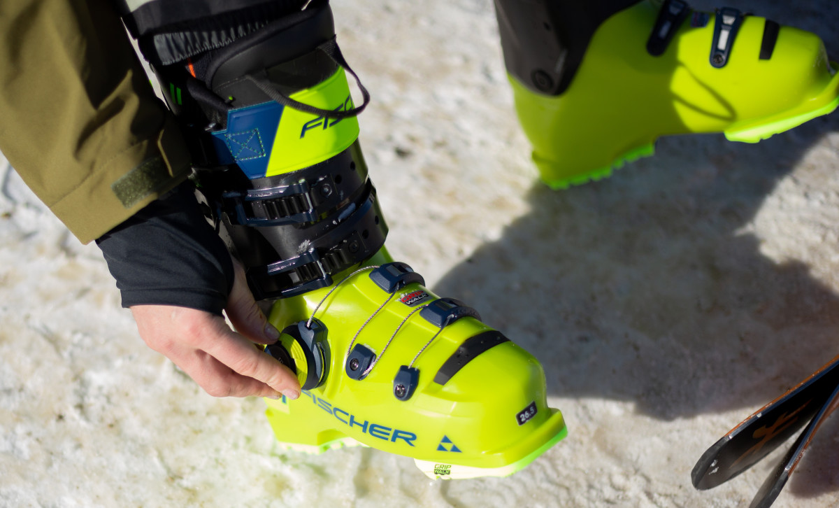 Powder Review: Fischer RC4 Powder Pro MV 