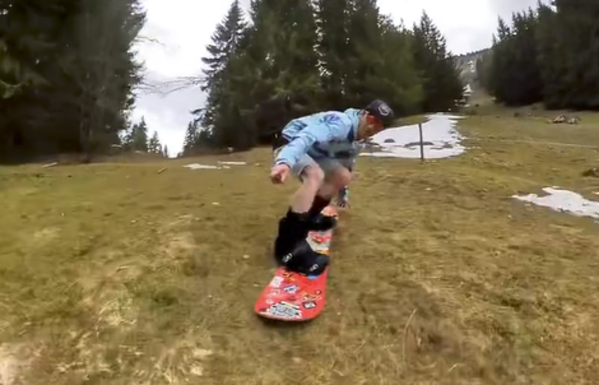 Look Snowboarder Chooses To Ignore Physics Powder