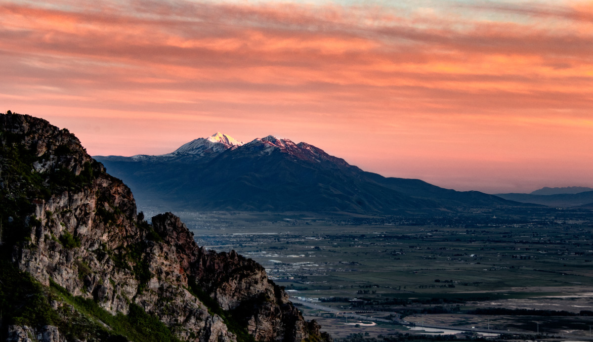 look-stunning-skiing-on-the-wasatch-s-tallest-peak