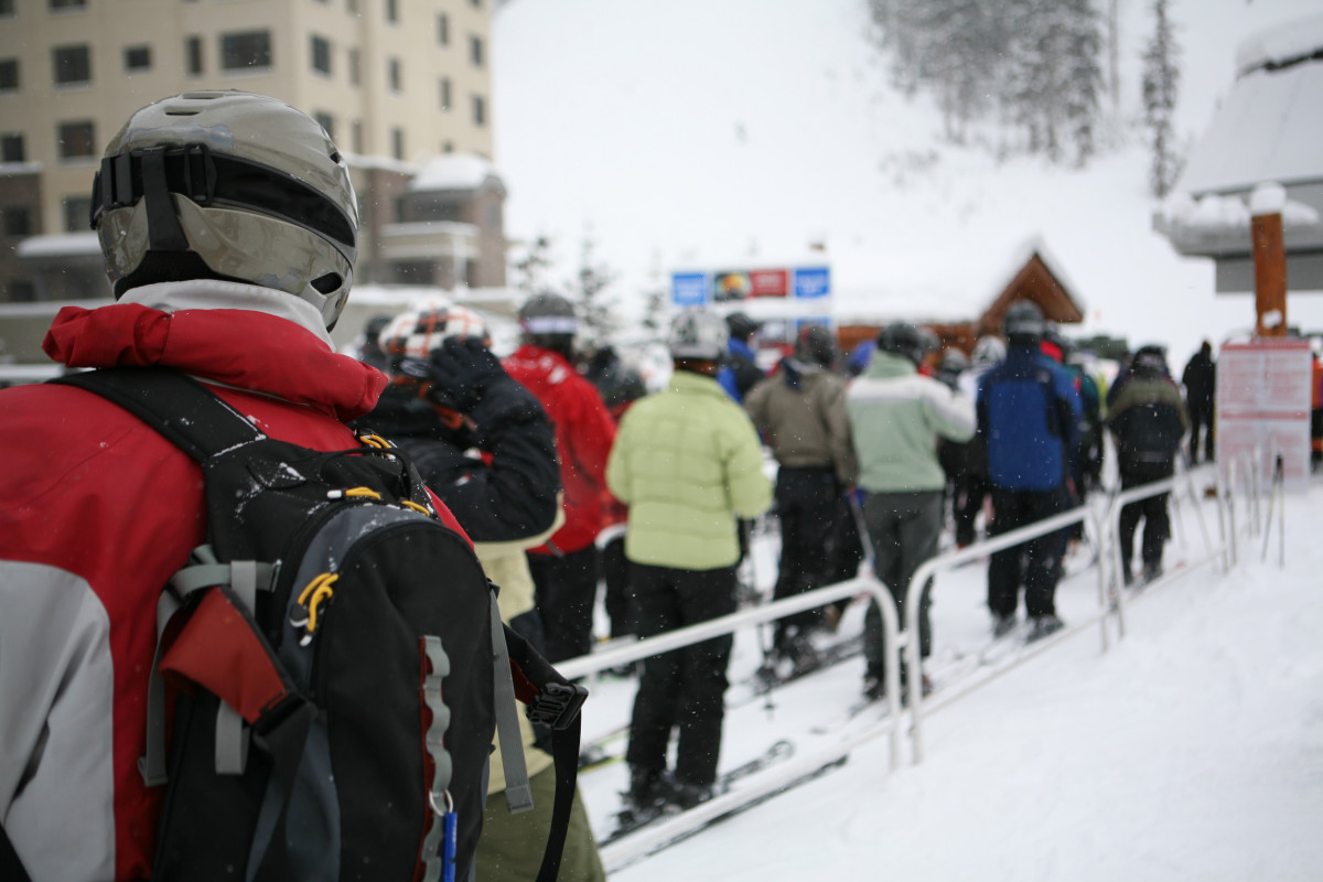 Have Crowds and Reservations Made Resort Skiing Too Complicated? - Powder