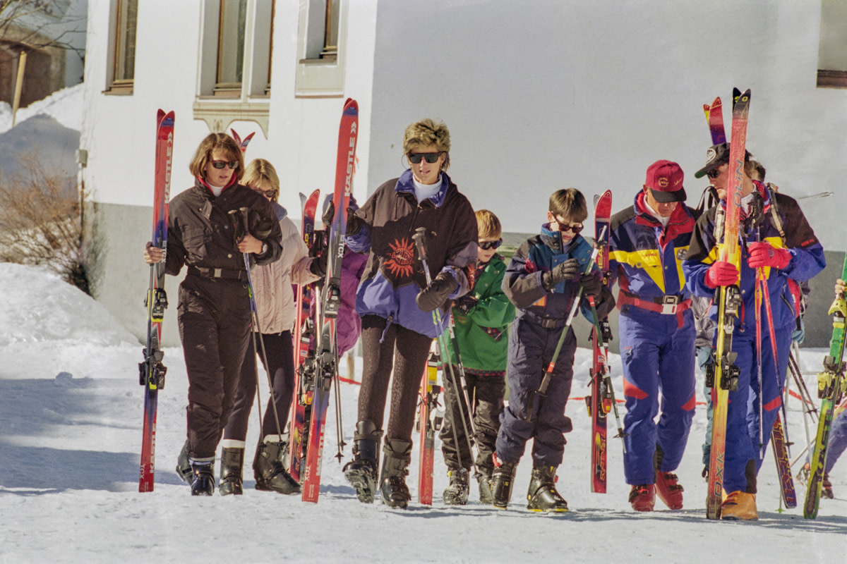90s ski wear store