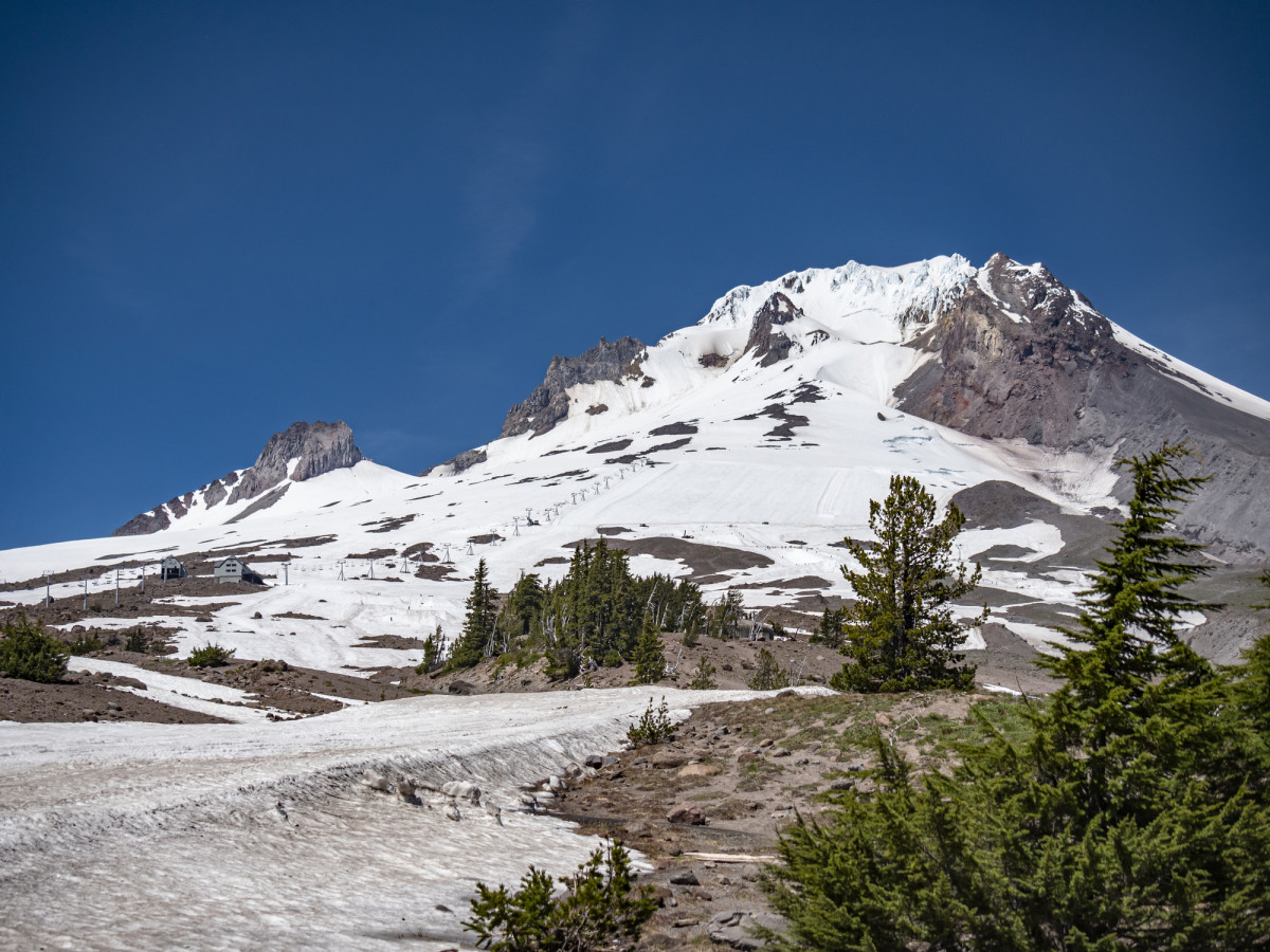 10 Surprising Colleges Near Ski Resorts