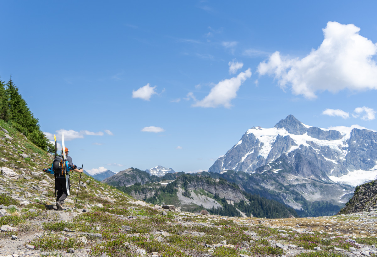 Coros apex top hiking
