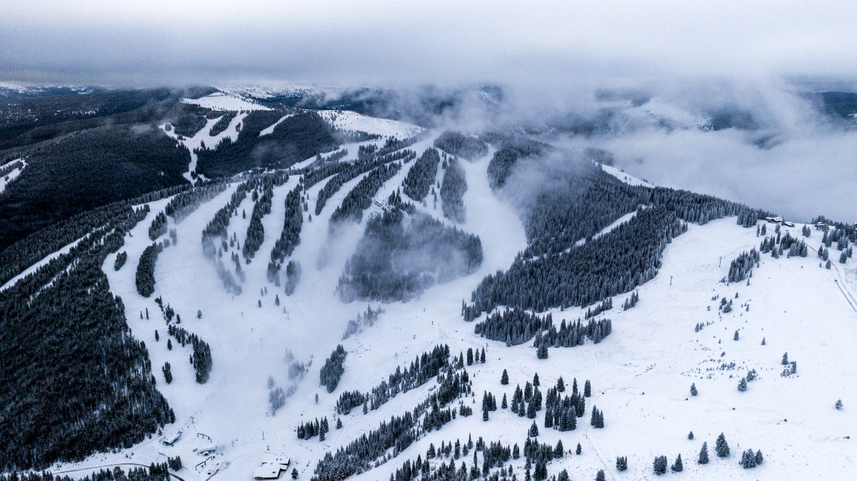 Colorado Resort Issues First 'Snow Alert' Of The Season Powder