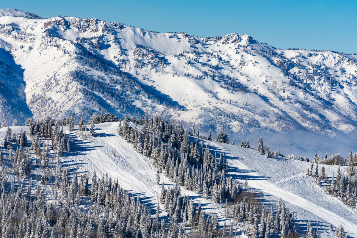 Nation's Largest Ski Resort Going Semi-Private - Powder