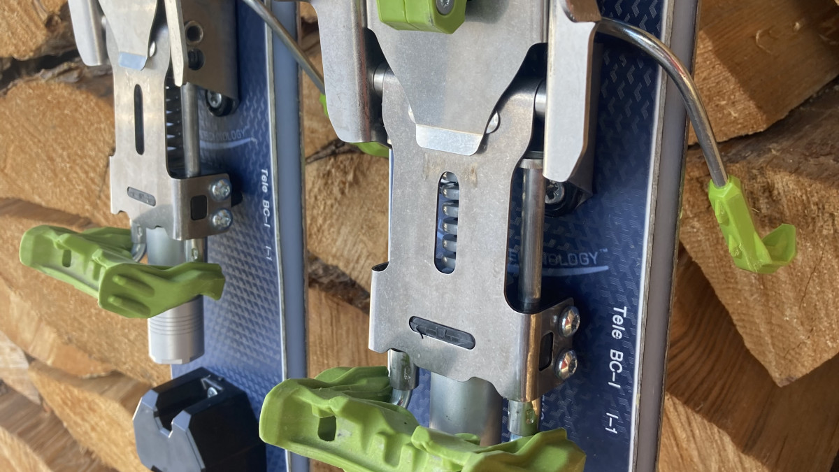 22 Designs Bandit (S) 95mmブレーキ NTNテレマーク 22 Designs Bandit NTN Telemark Binding - Bentgate Mountaineering